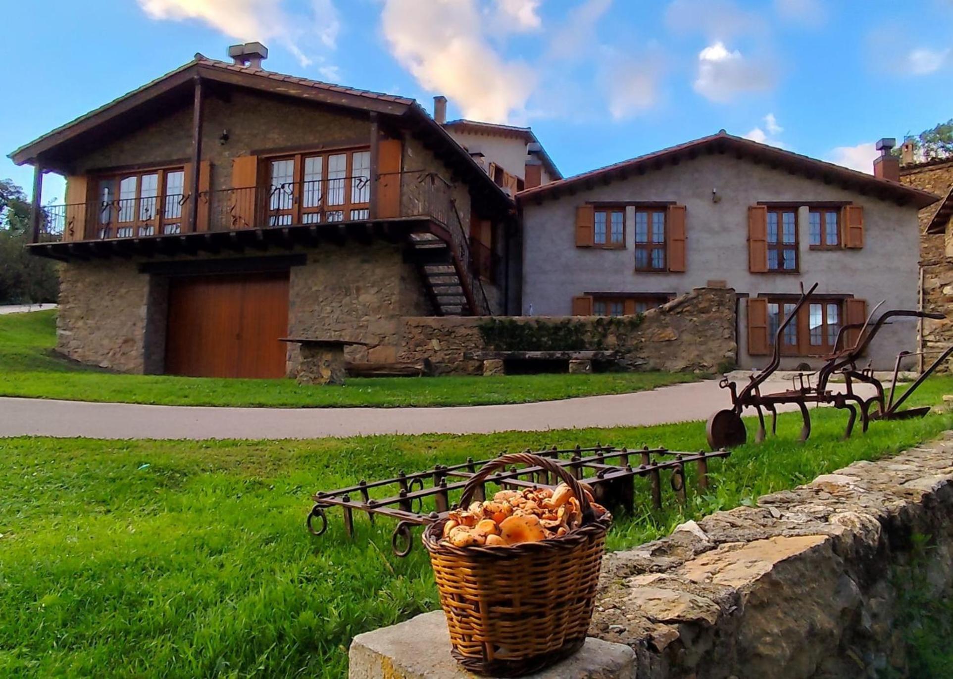 Can Tubau - Casa Rural - Apartaments Campelles Exterior foto